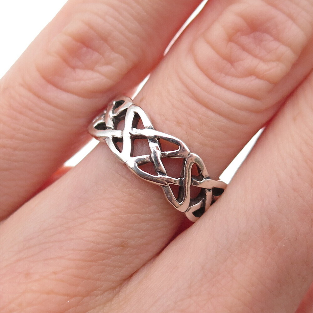 925 Sterling Silver Vintage Celtic Knot Oxidized Band Ring Size 5.75